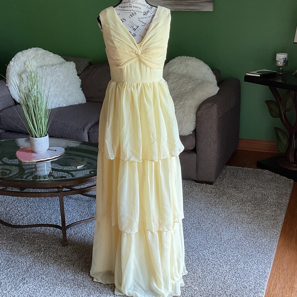 Elegant Yellow Layered Gown, Size 8